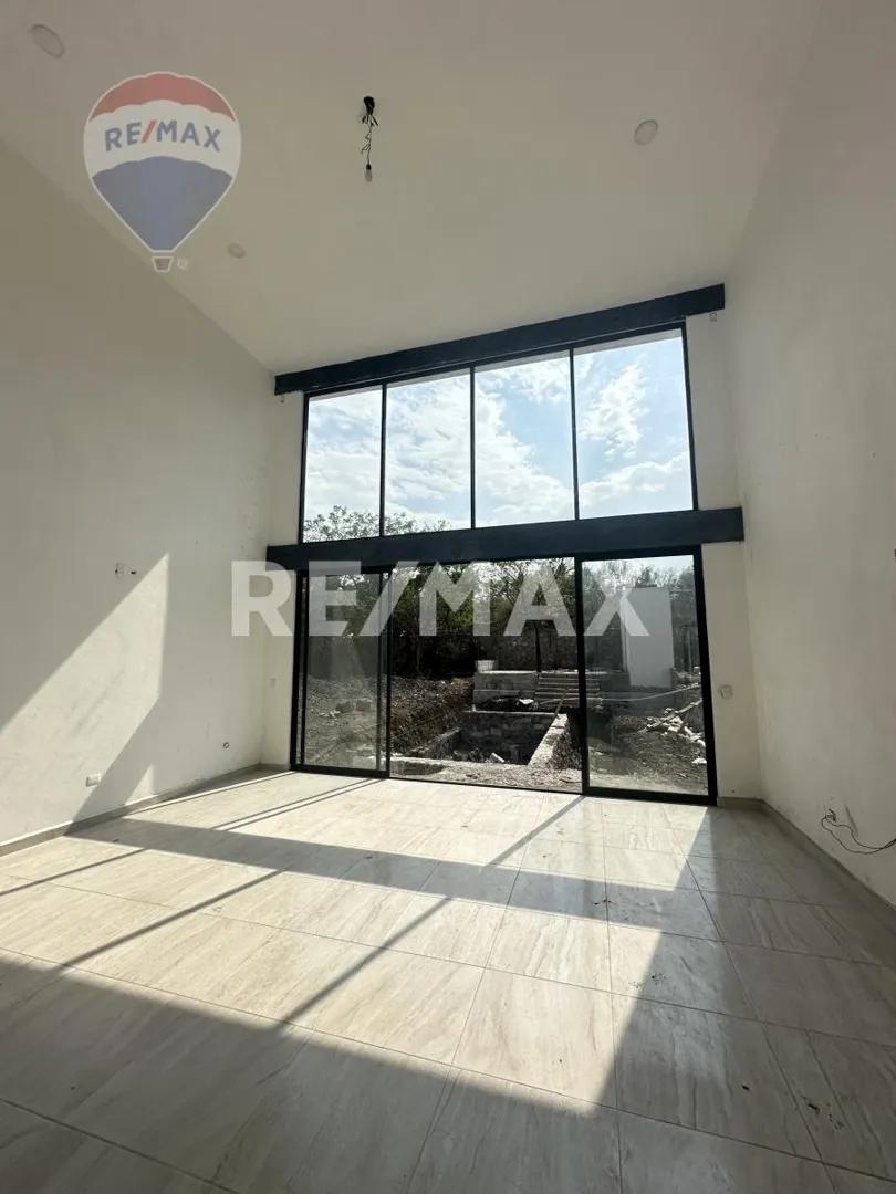 secondary property images 0