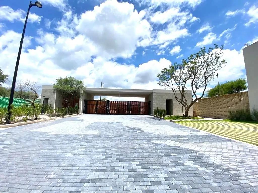 secondary property images 0