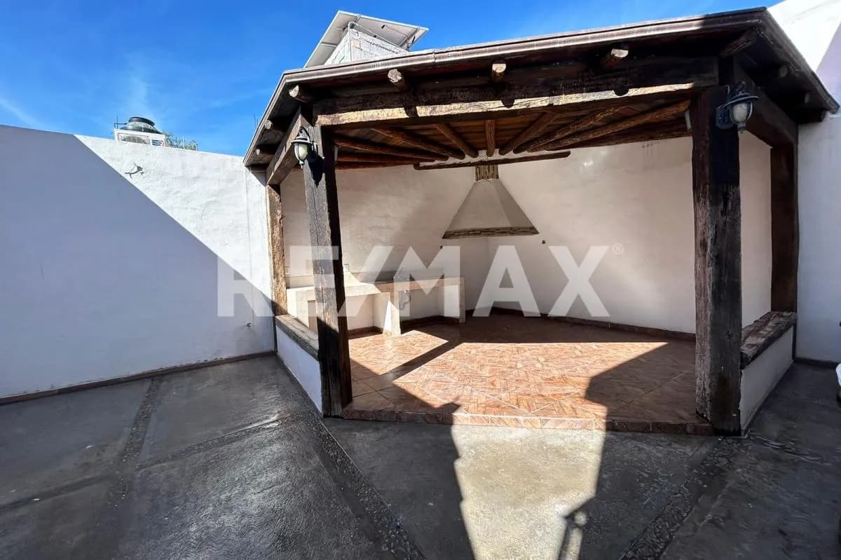 secondary property images 3