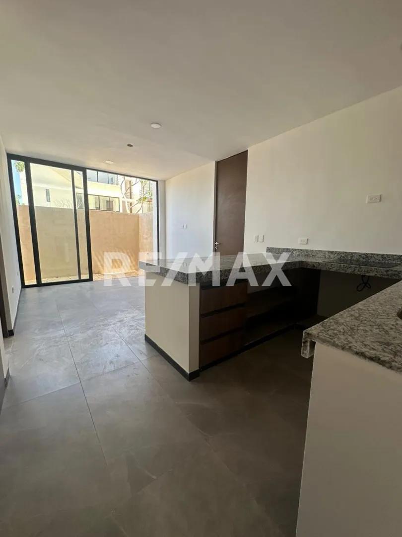 secondary property images 0