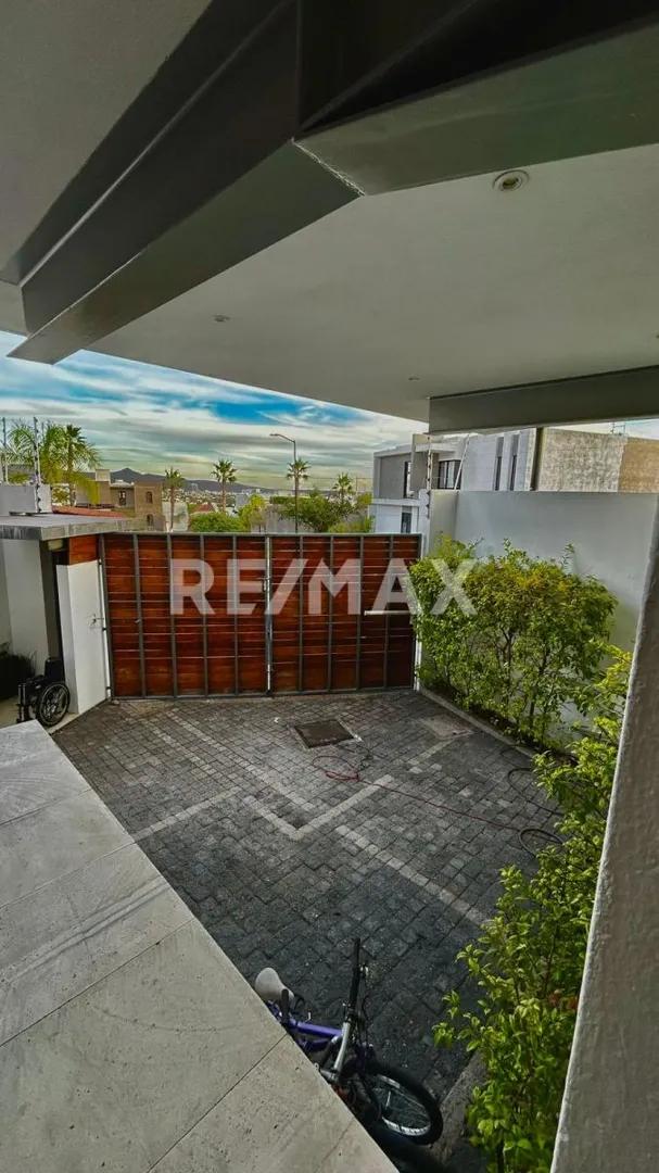 Property Image Property Image