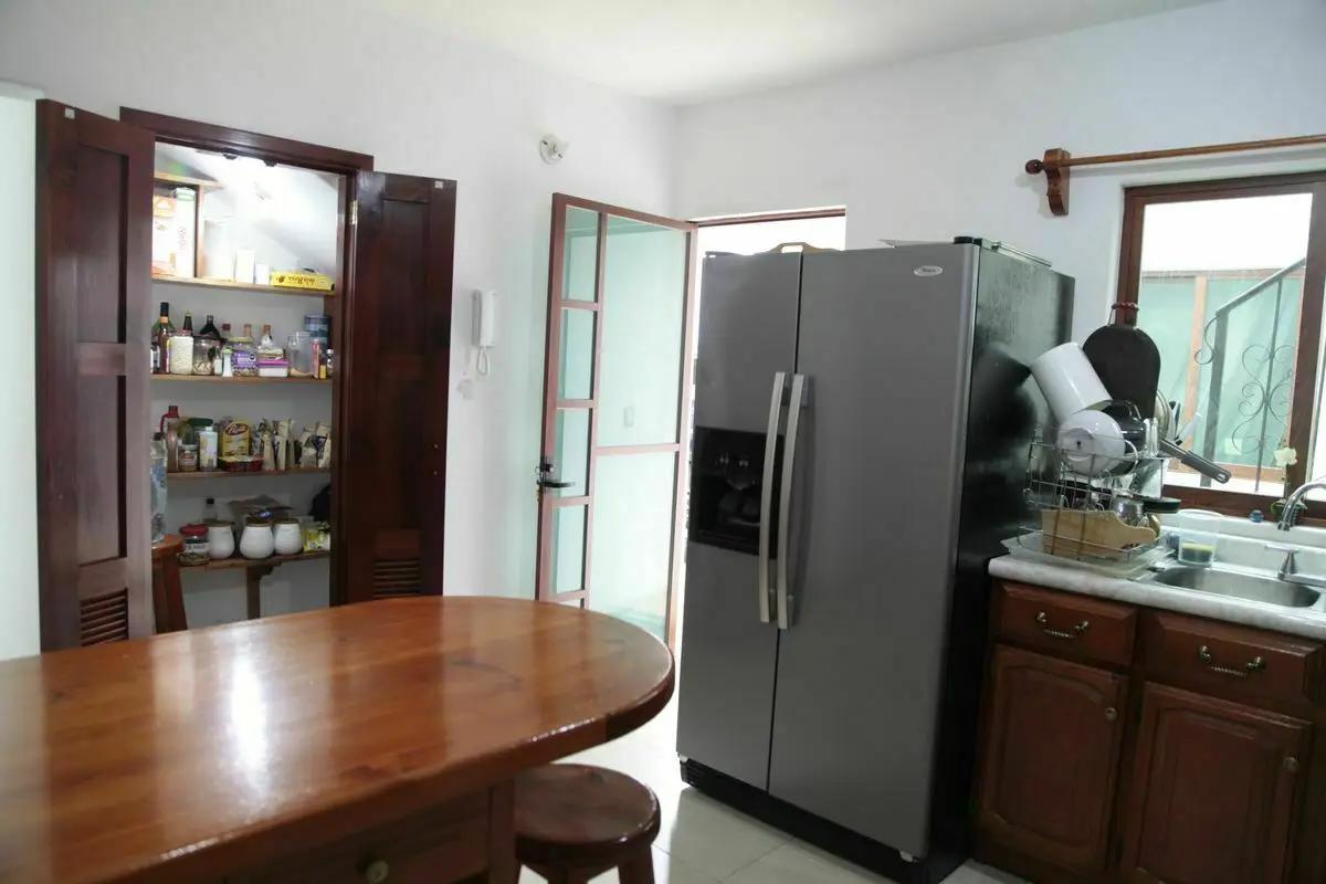 secondary property images 0