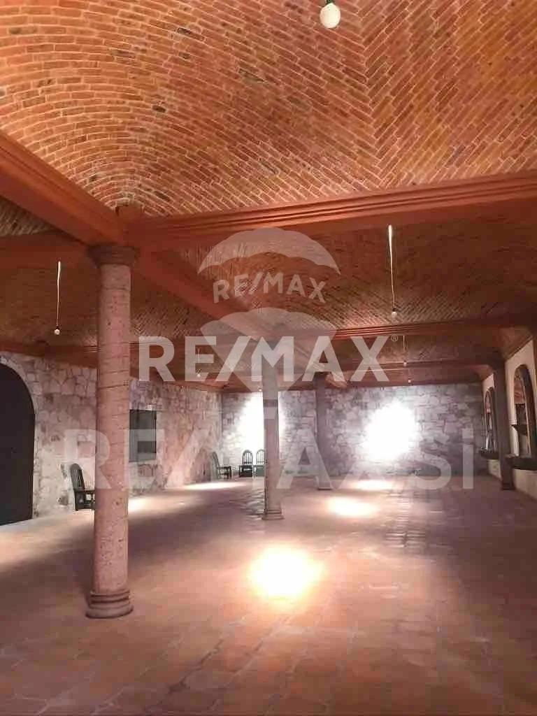 secondary property images 2