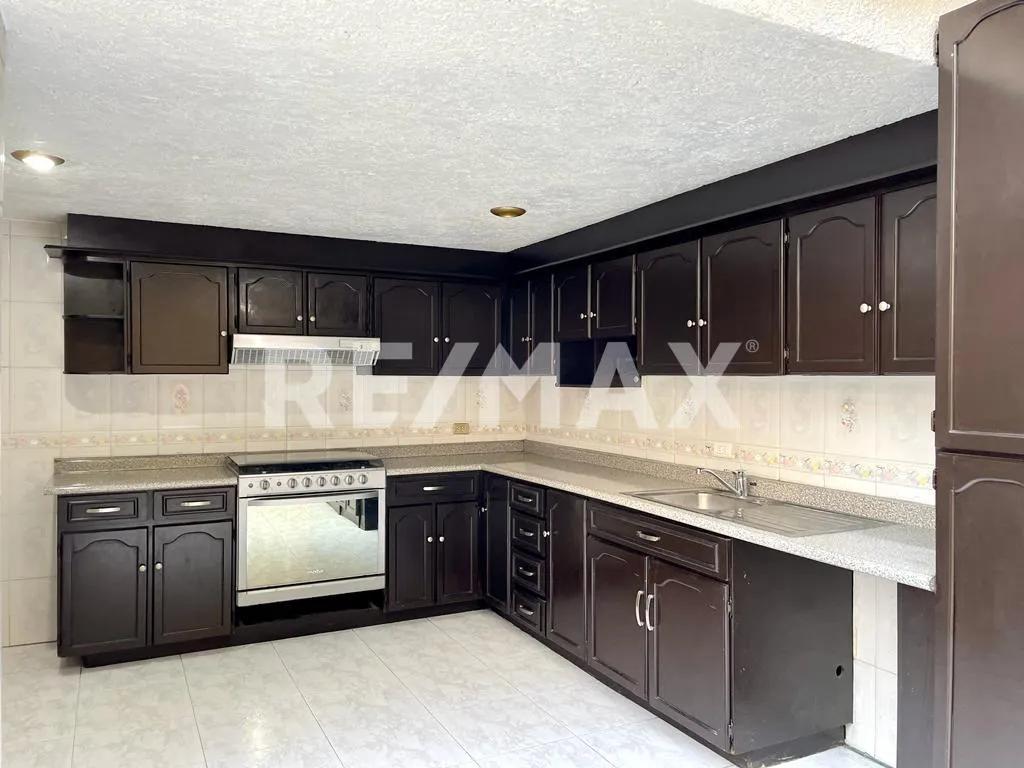 secondary property images 0