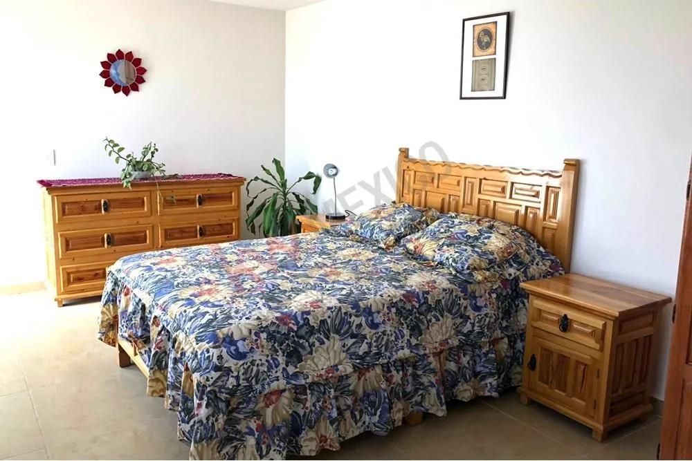 main property photo