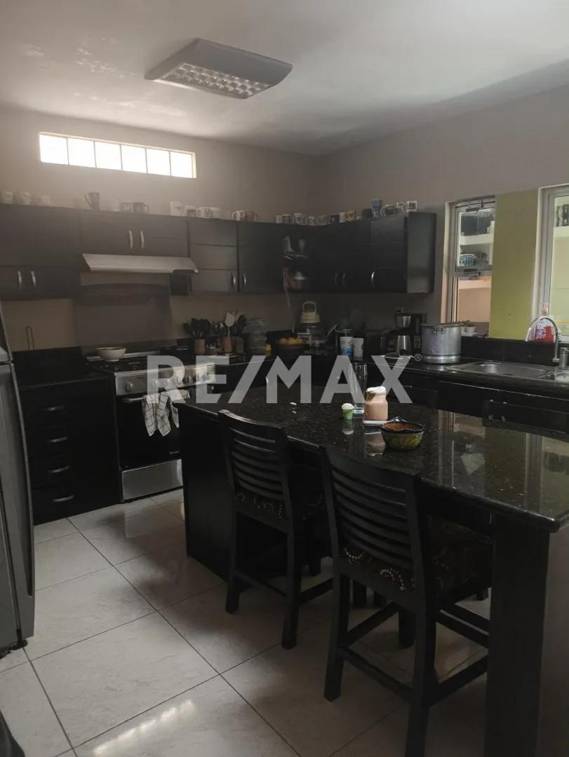 secondary property images 1