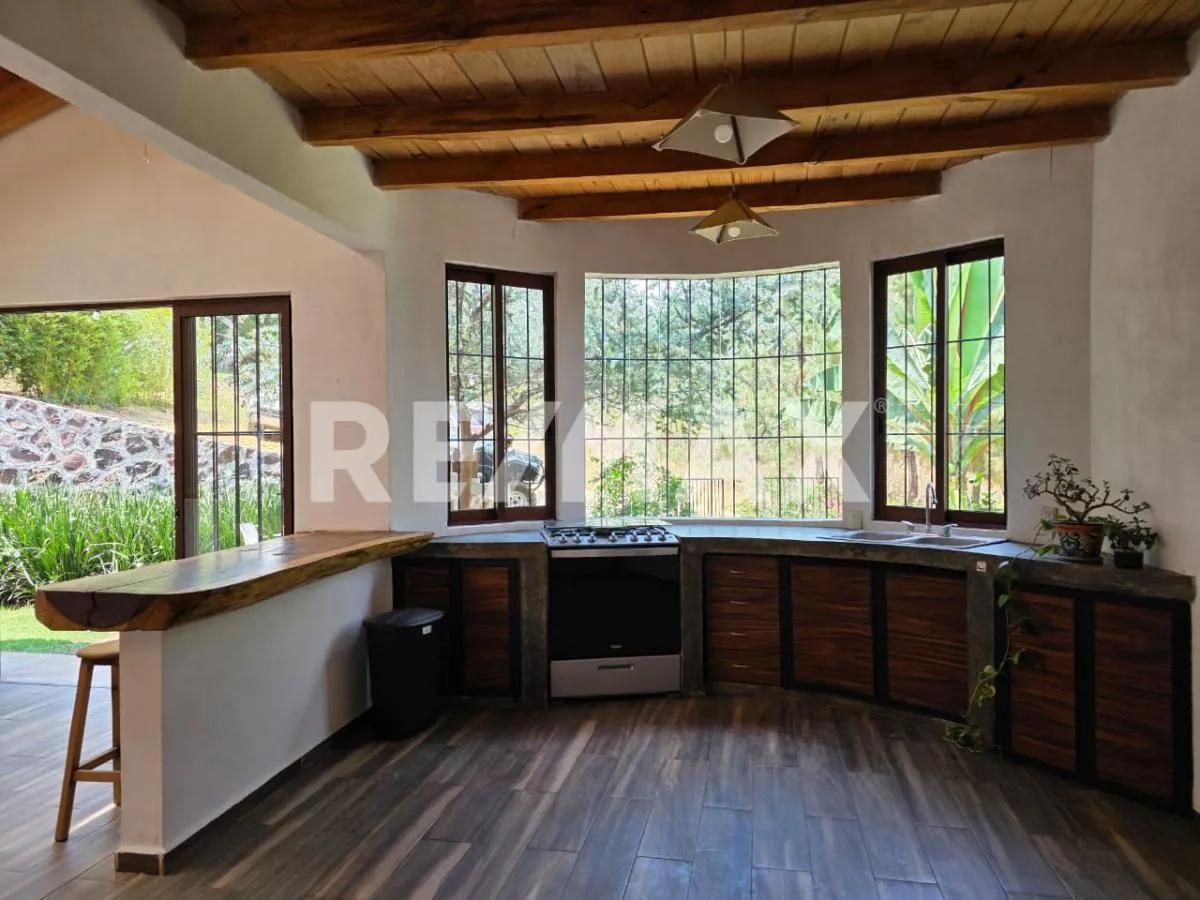 secondary property images 0