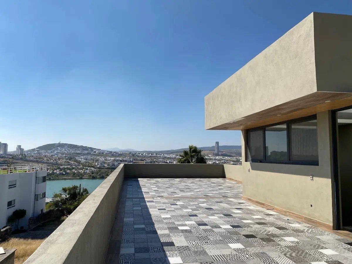 main property photo