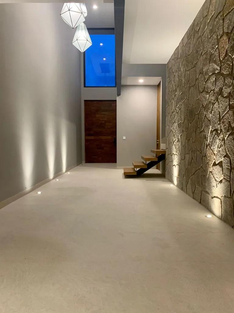 secondary property images 0