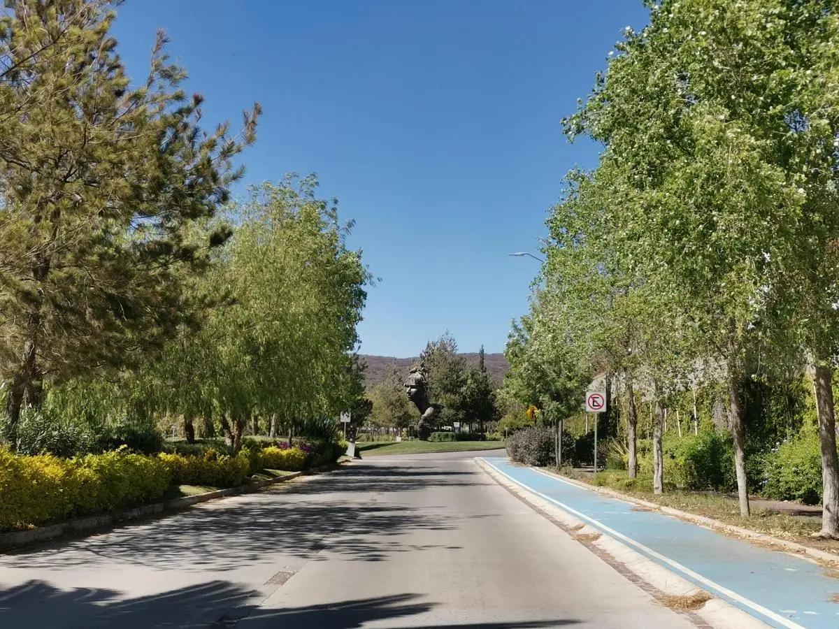 secondary property images 2