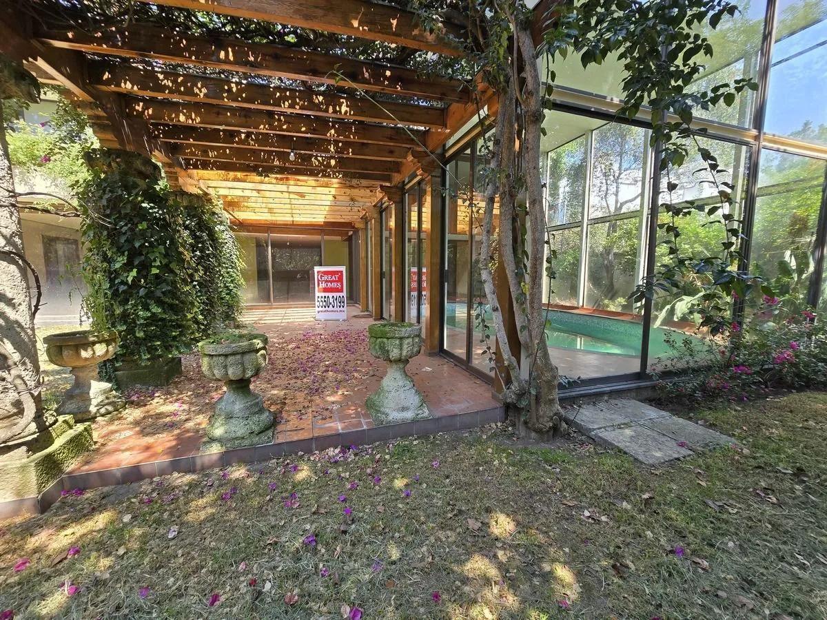 main property photo