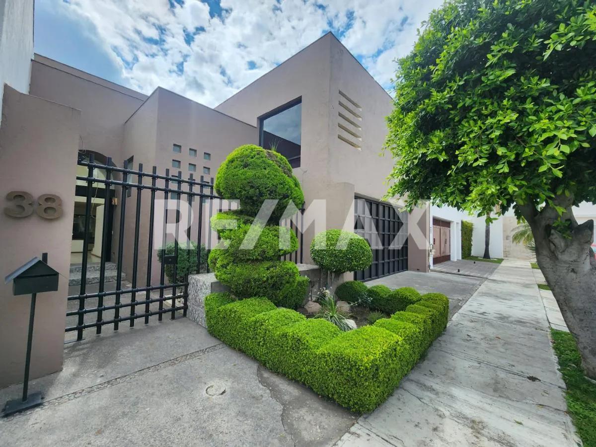 secondary property images 0