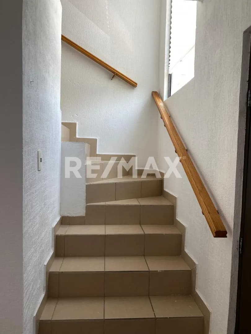 secondary property images 3