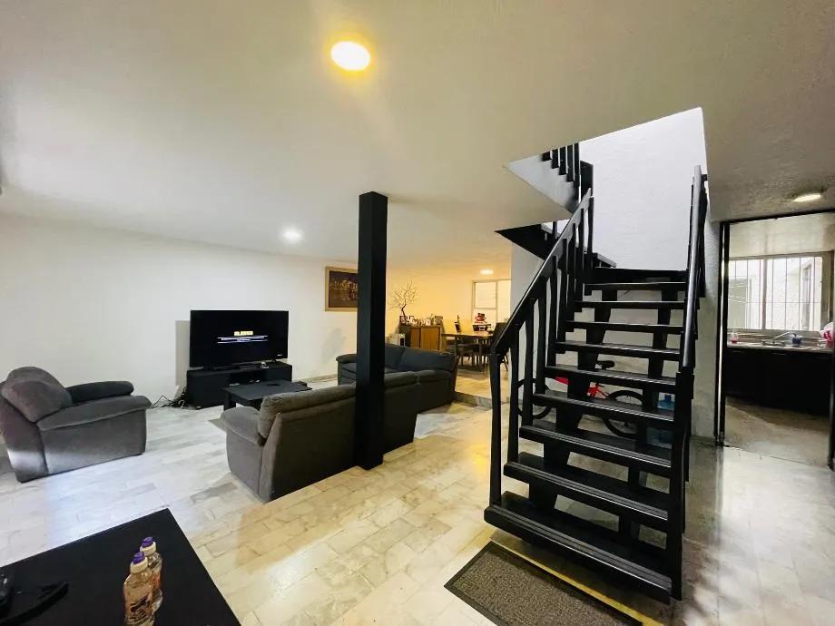 main property photo