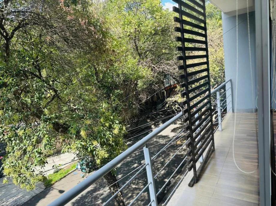secondary property images 0