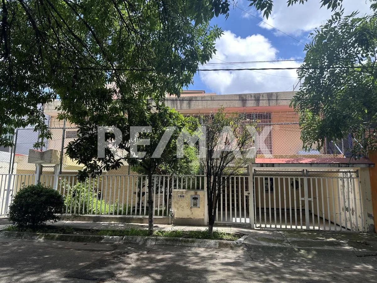 main property photo