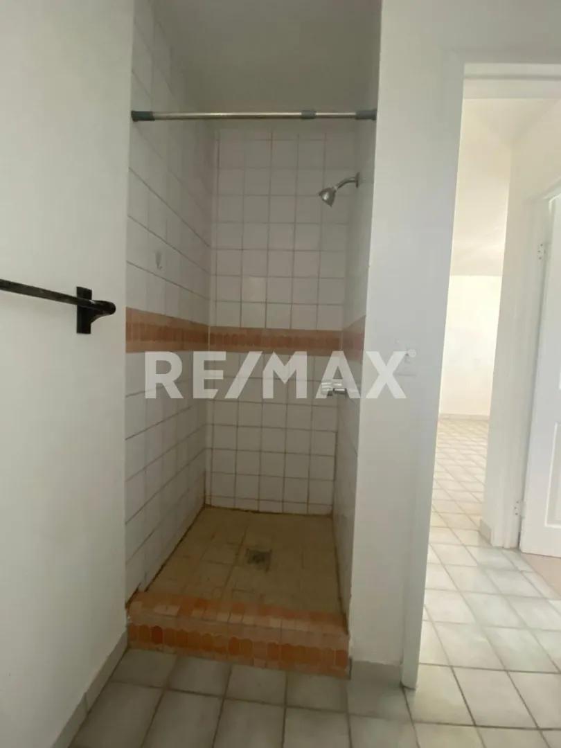 secondary property images 2