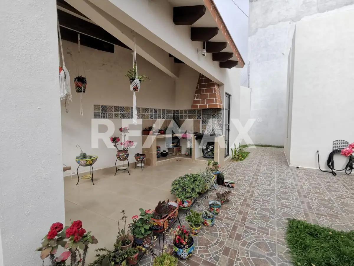 secondary property images 0