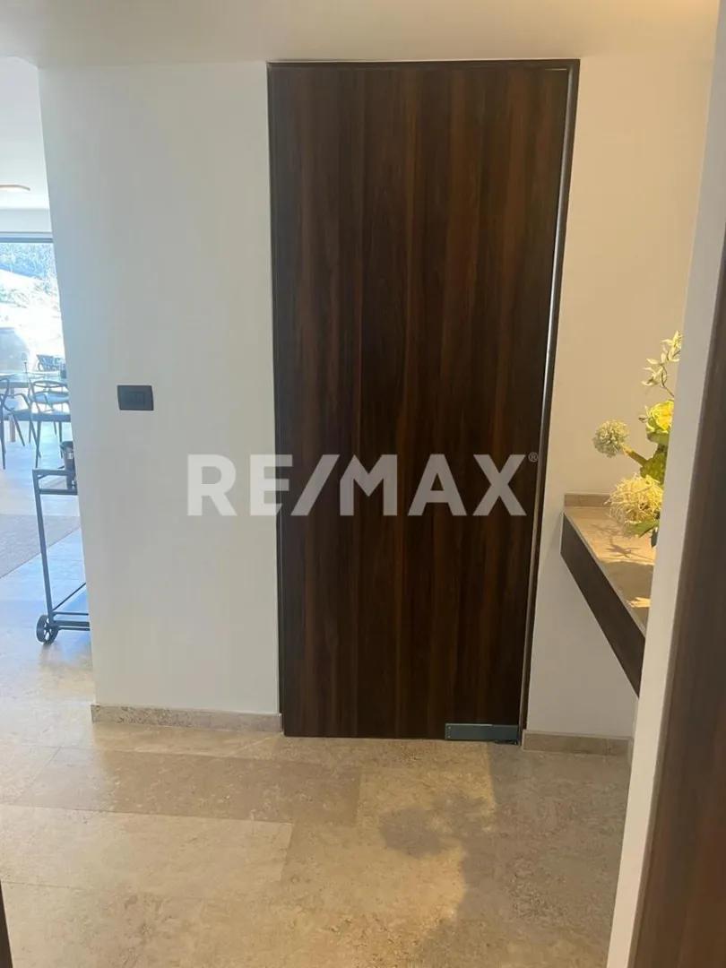 secondary property images 0