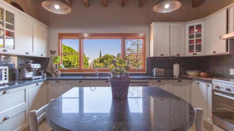 Property Image Property Image