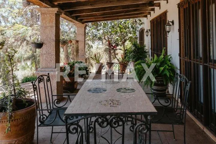 secondary property images 0