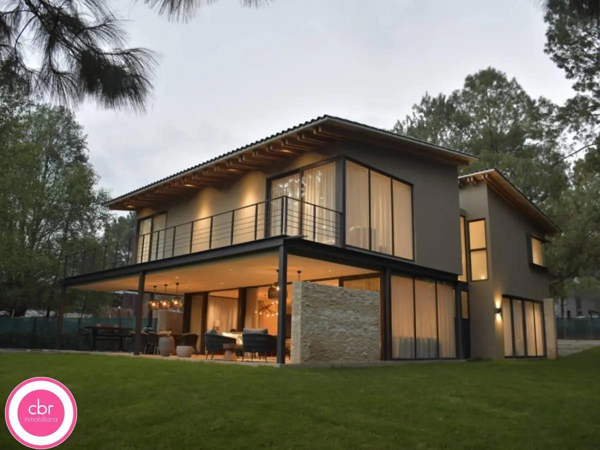 main property photo