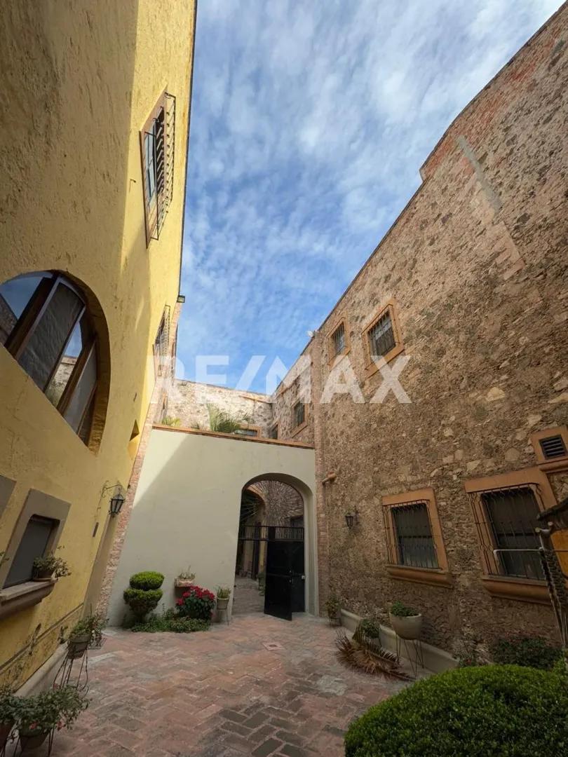 secondary property images 0