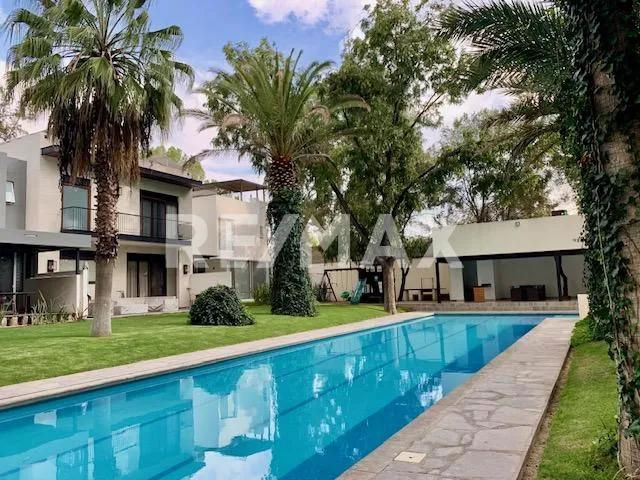 secondary property images 0