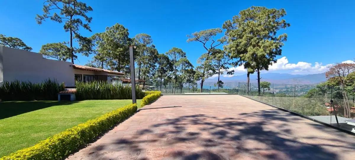 secondary property images 0