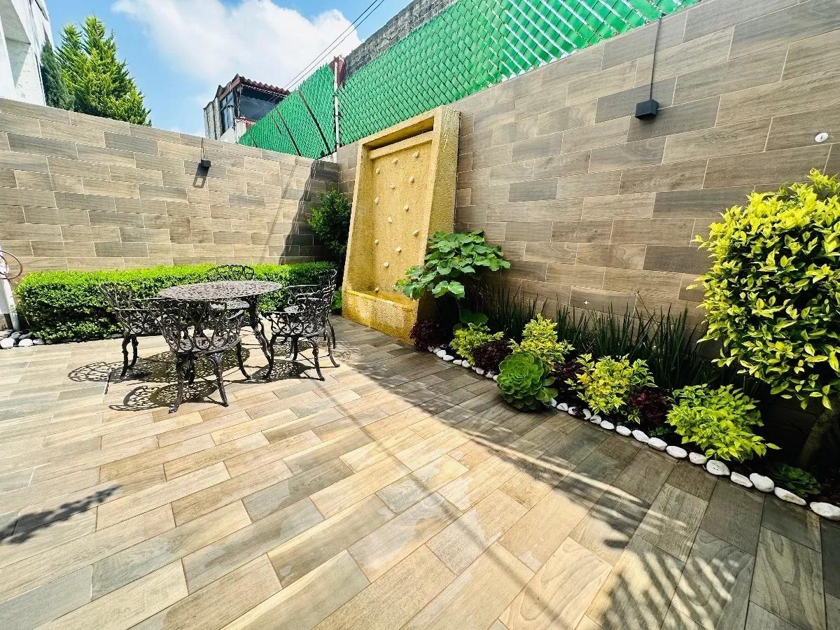 main property photo