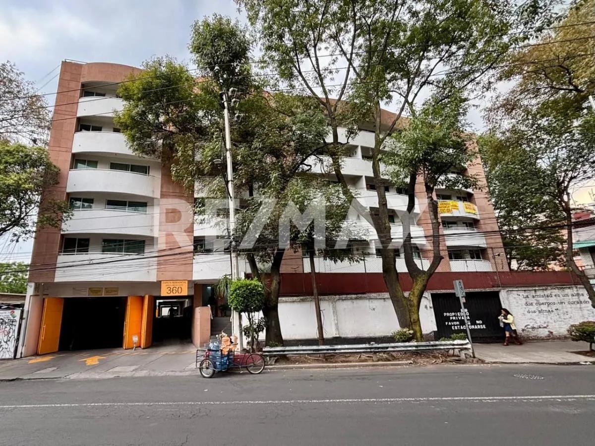 main property photo