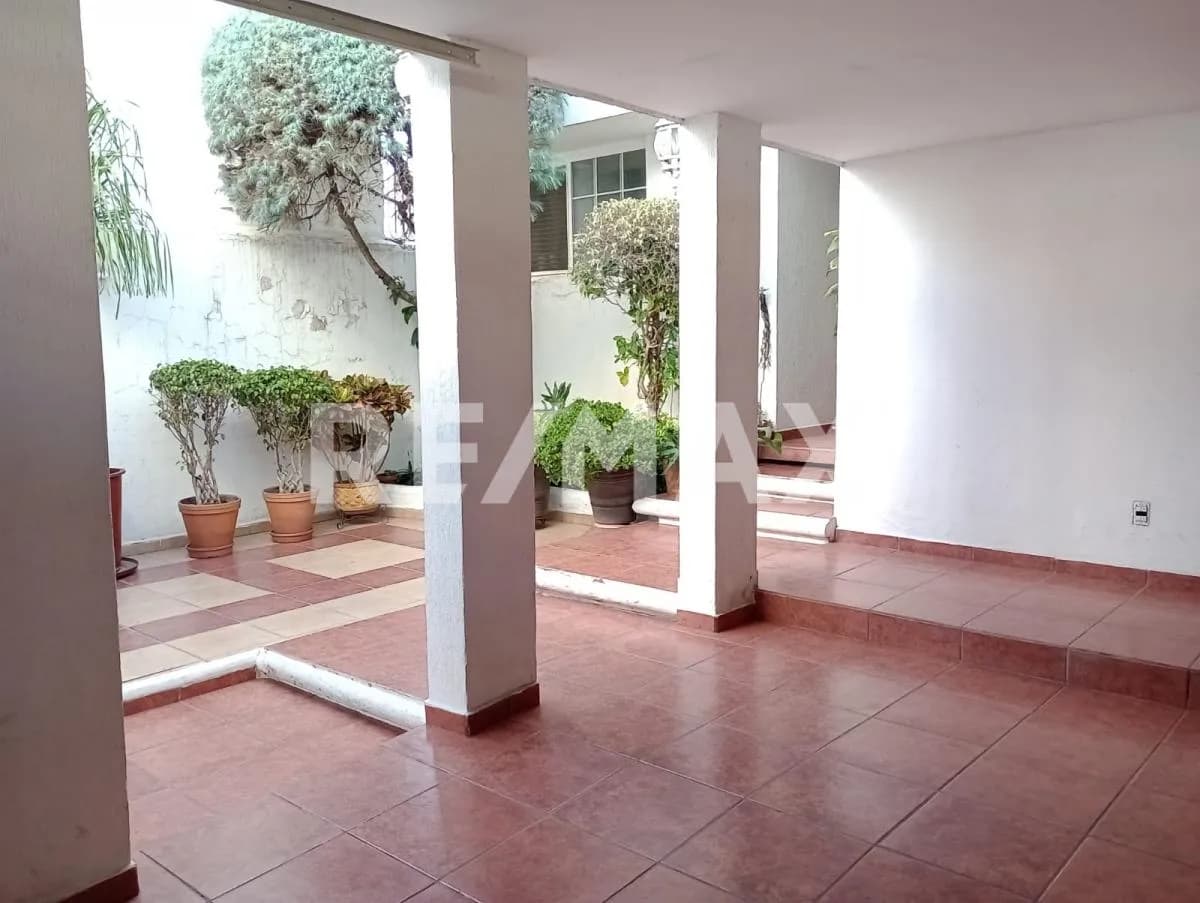 secondary property images 1