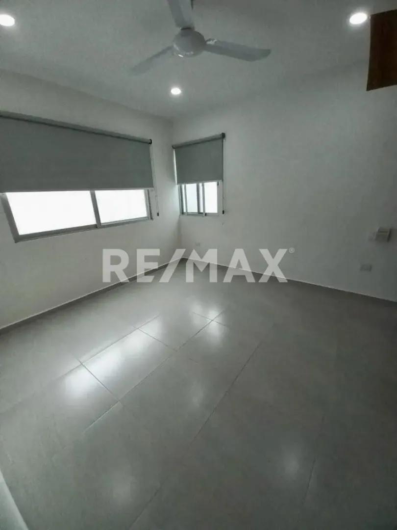 main property photo