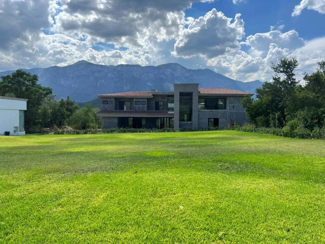 main property photo