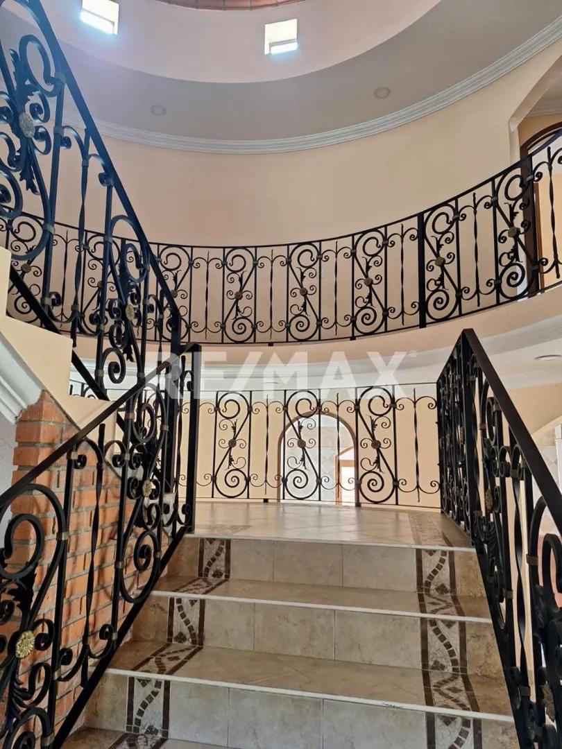 secondary property images 2