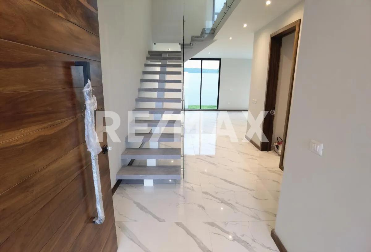 secondary property images 0