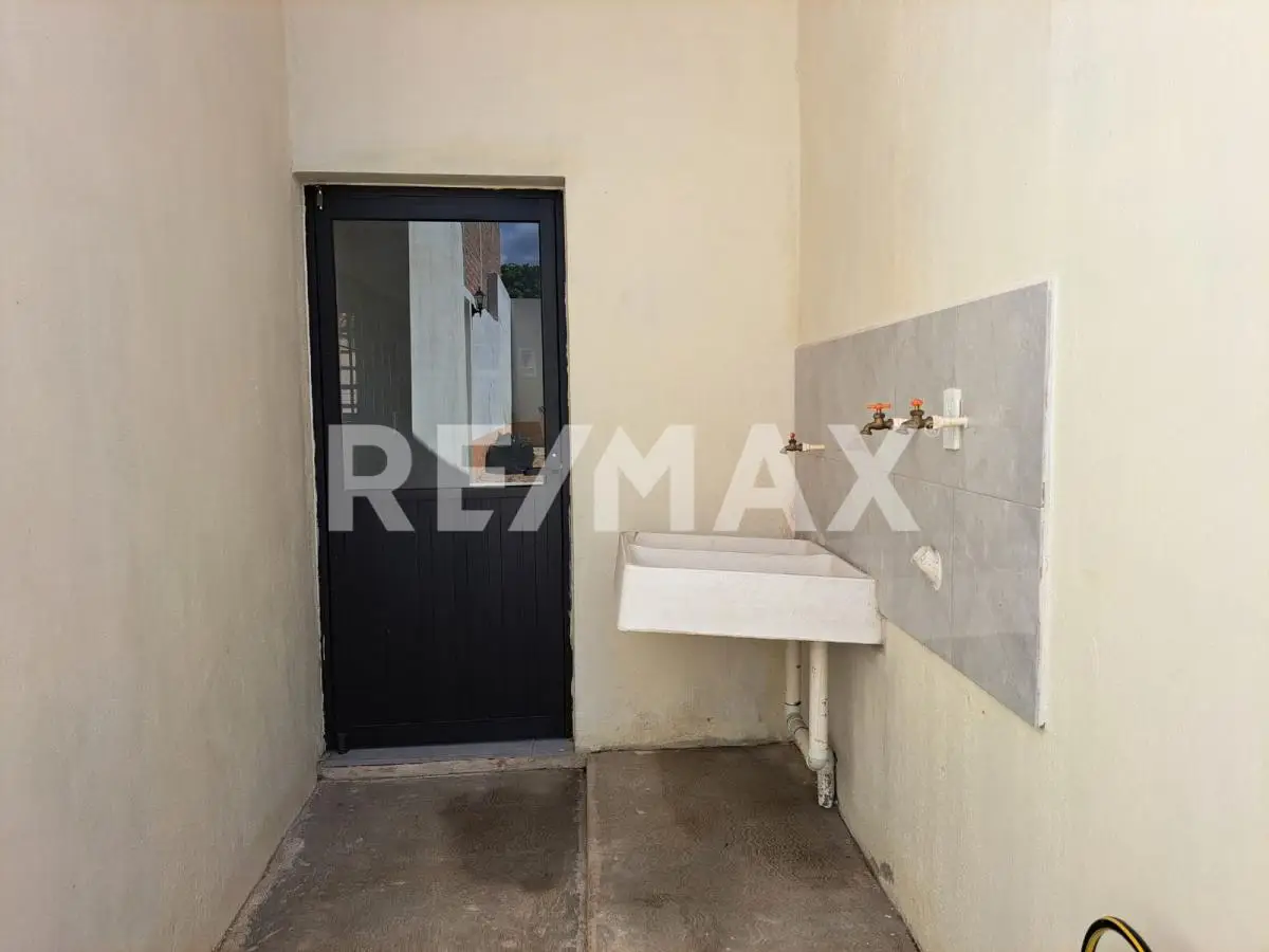 secondary property images 2