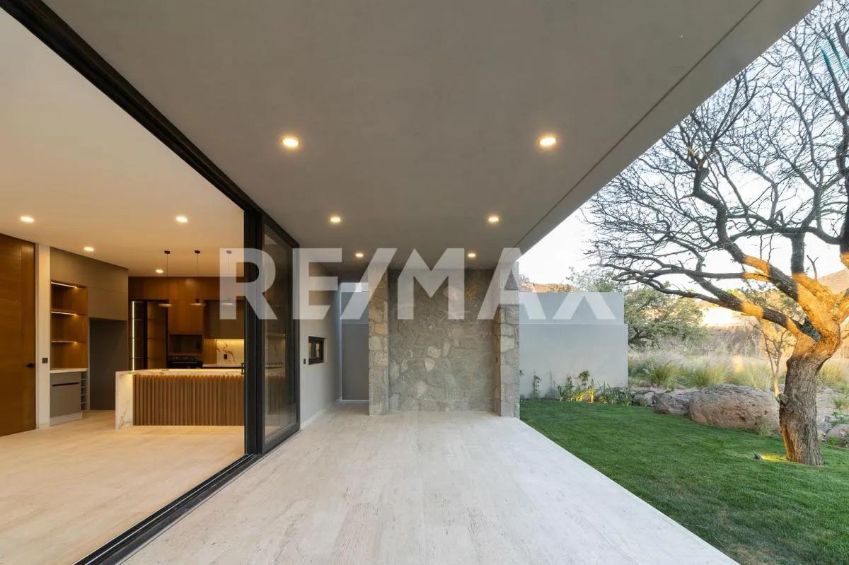 secondary property images 3