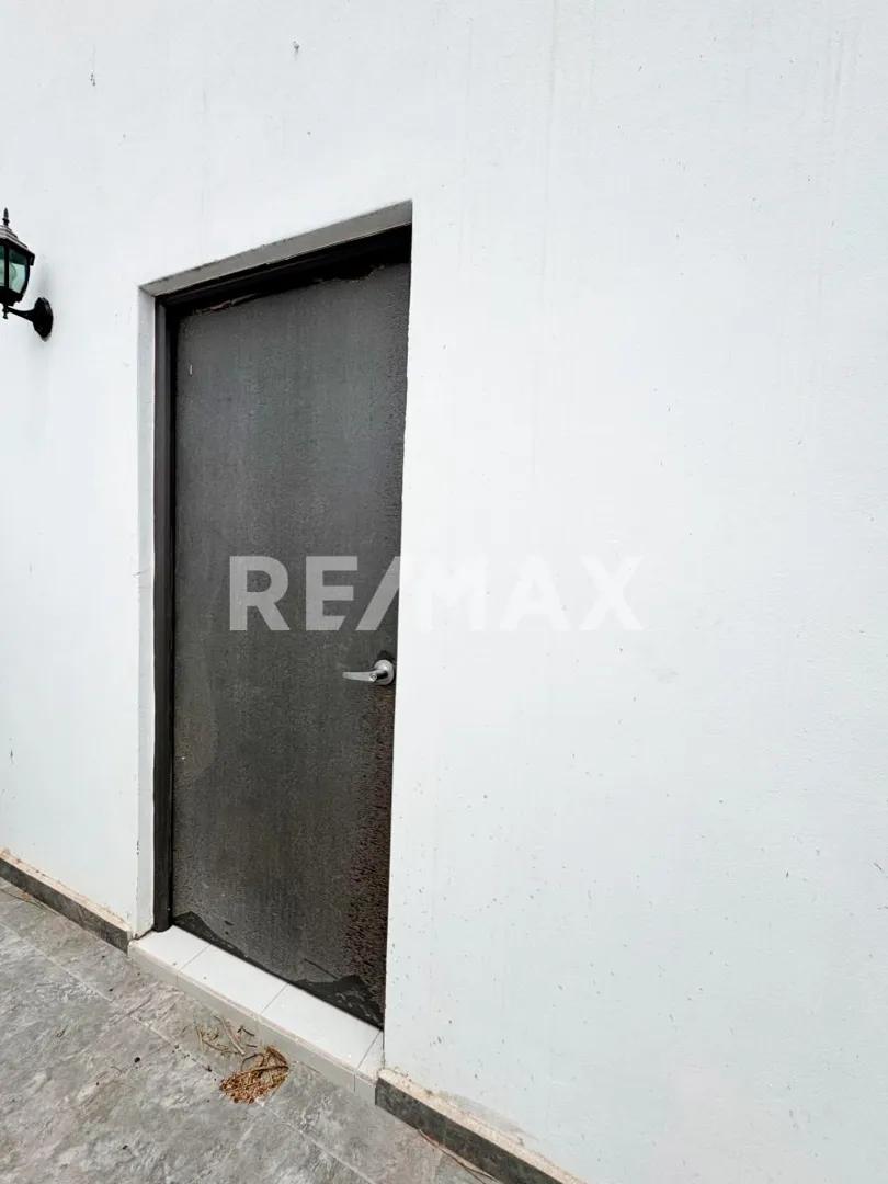 secondary property images 3