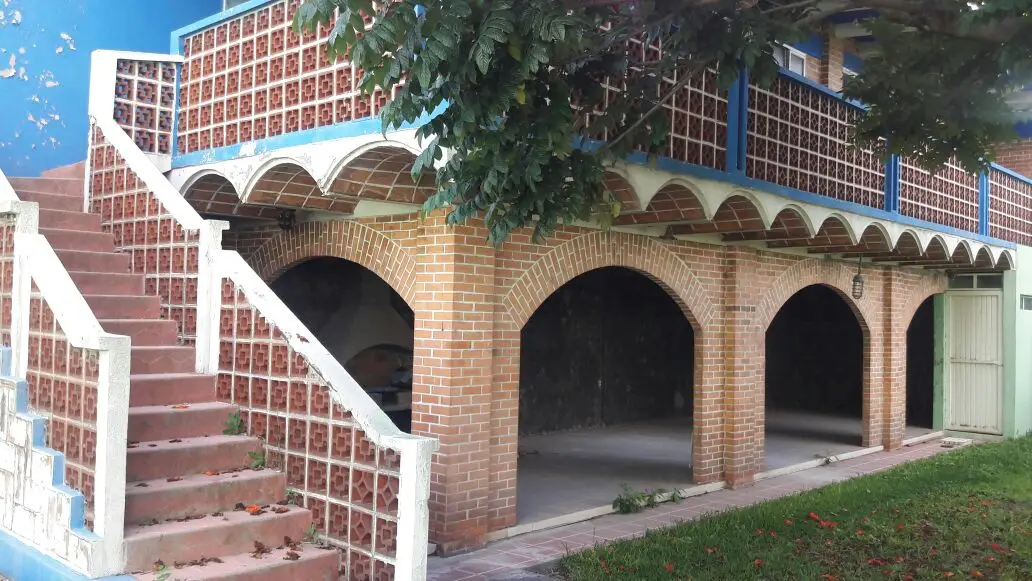 secondary property images 2