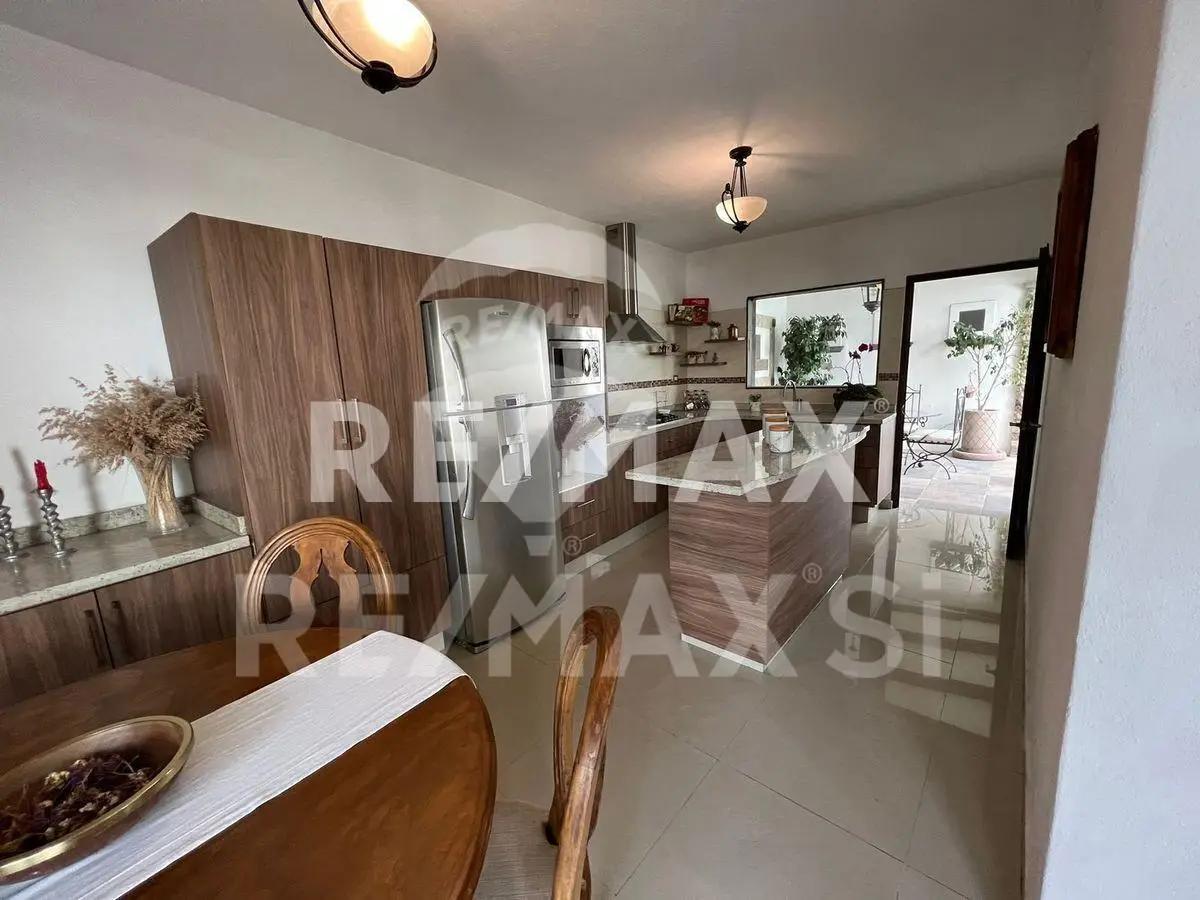 secondary property images 0