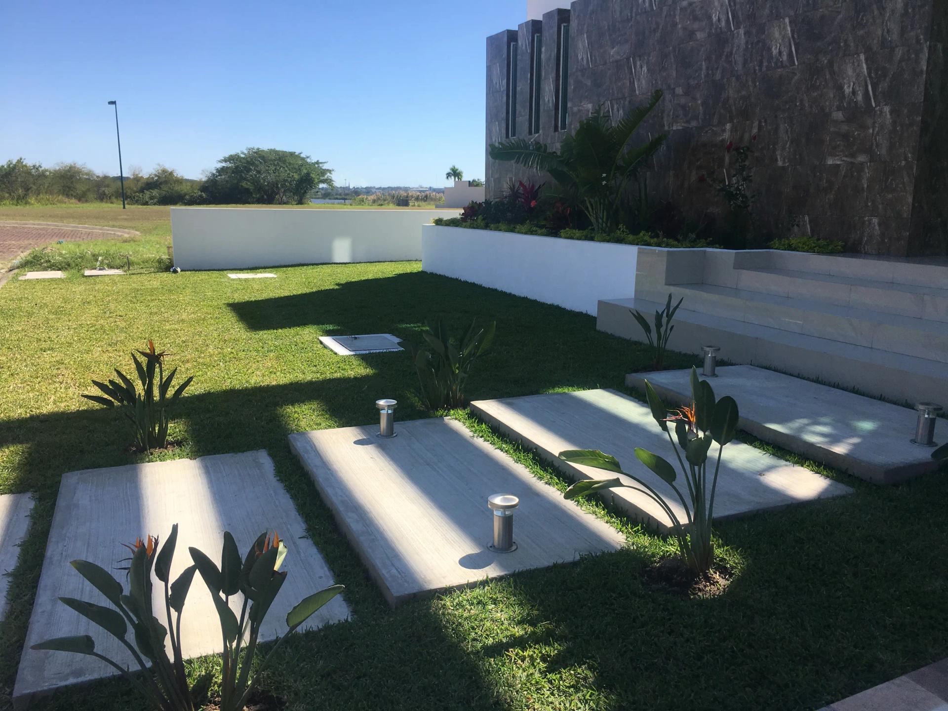 secondary property images 0