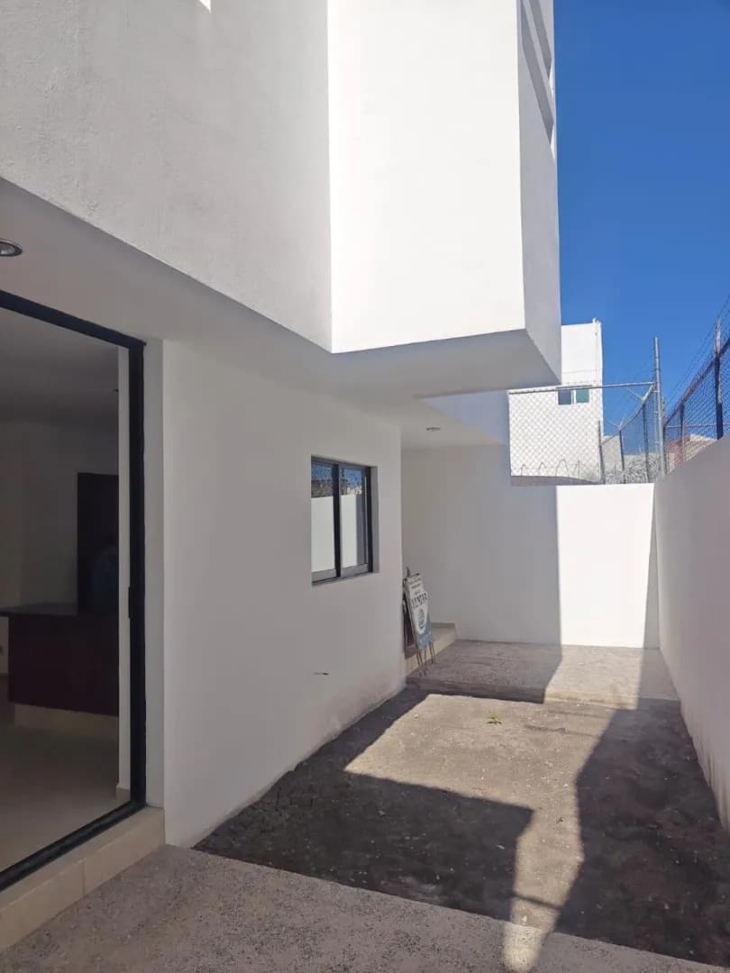 secondary property images 2