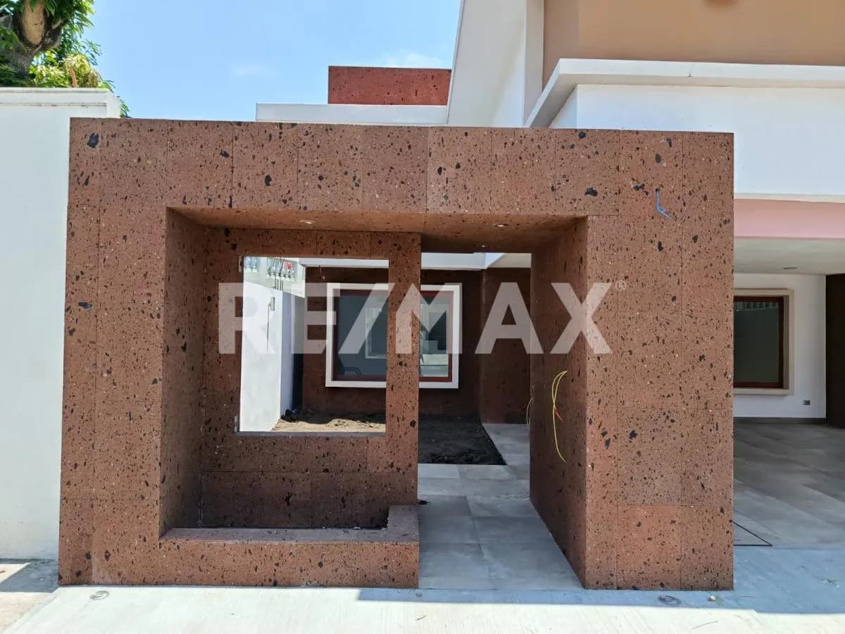 secondary property images 0