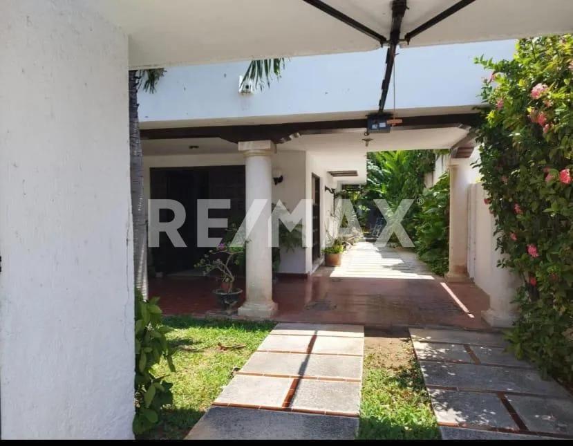 secondary property images 0