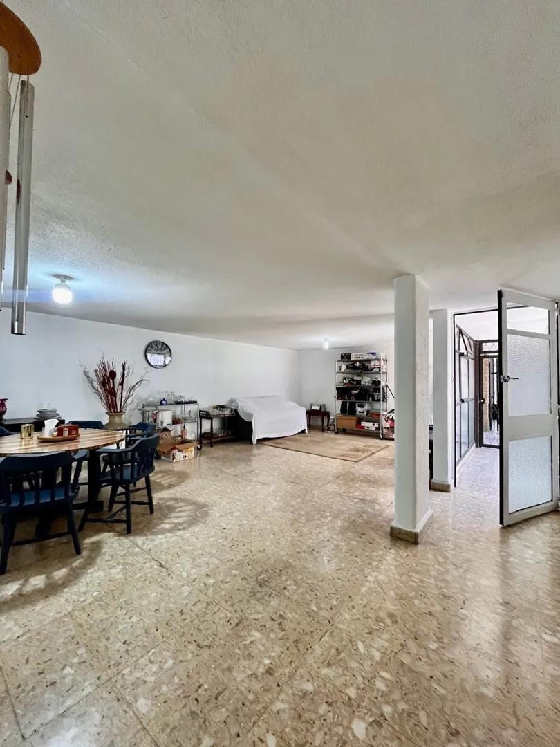 main property photo