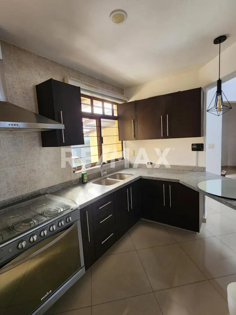 secondary property images 0