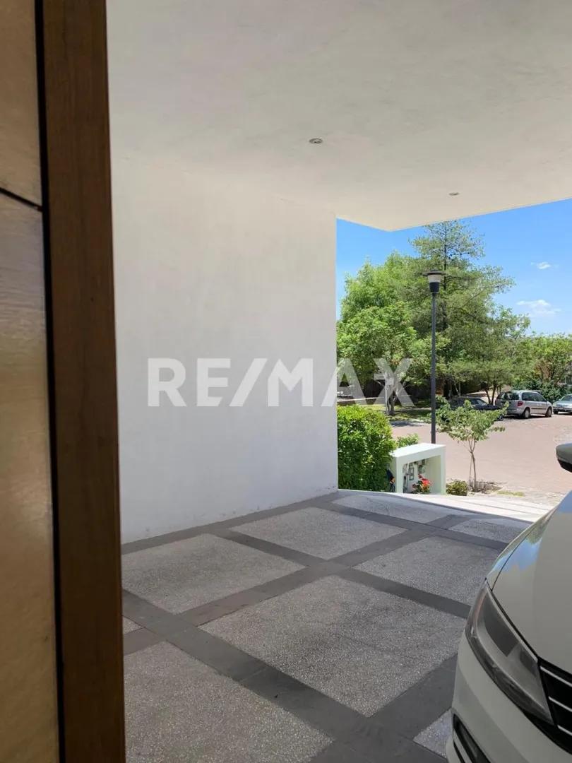 secondary property images 0