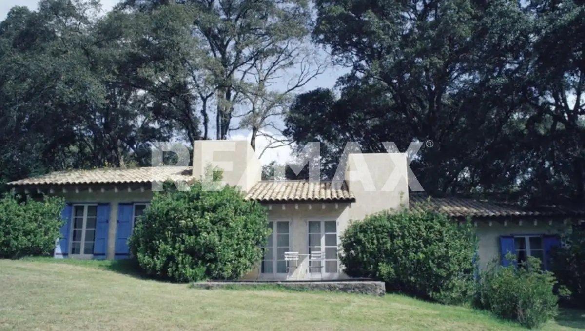 main property photo