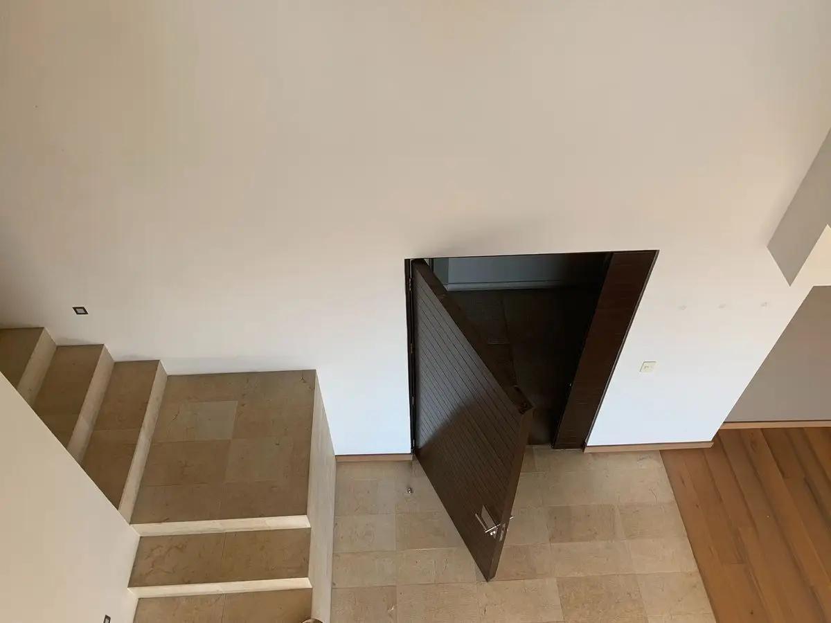 secondary property images 0